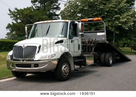Heavy Hauling in Jacksonville FL 
      32223