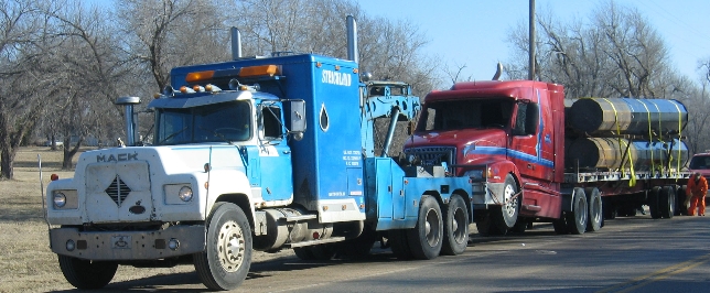 Heavy Hauling in Labelle FL 
      33975