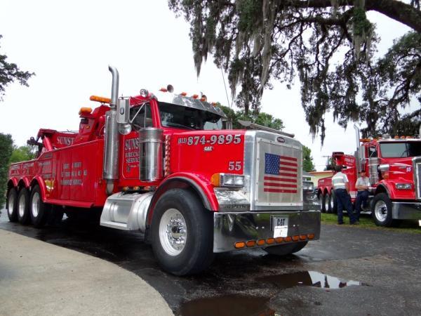 Heavy Hauling in Naples FL 
      34103