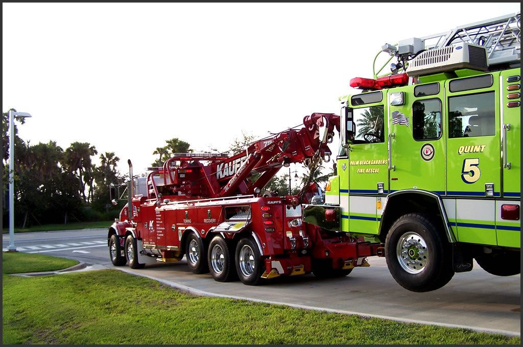 Heavy Hauling in Naples FL 
      34117