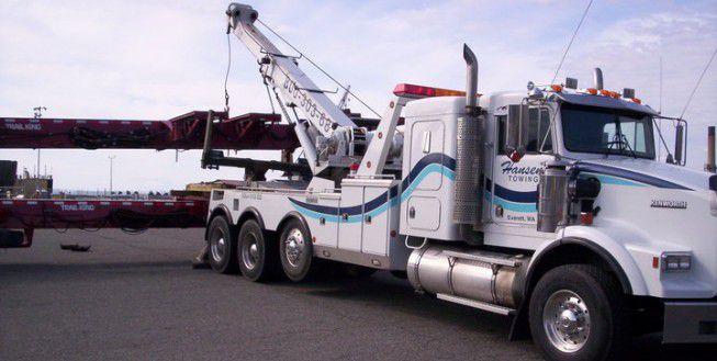 Heavy Hauling in P E Chevron CS FL 
      33326