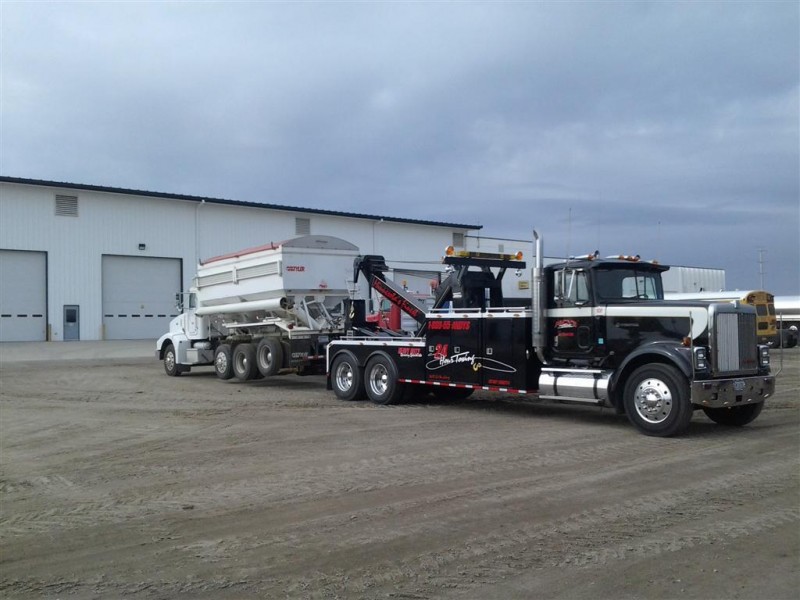 Heavy Hauling in Christmas FL 
      32709