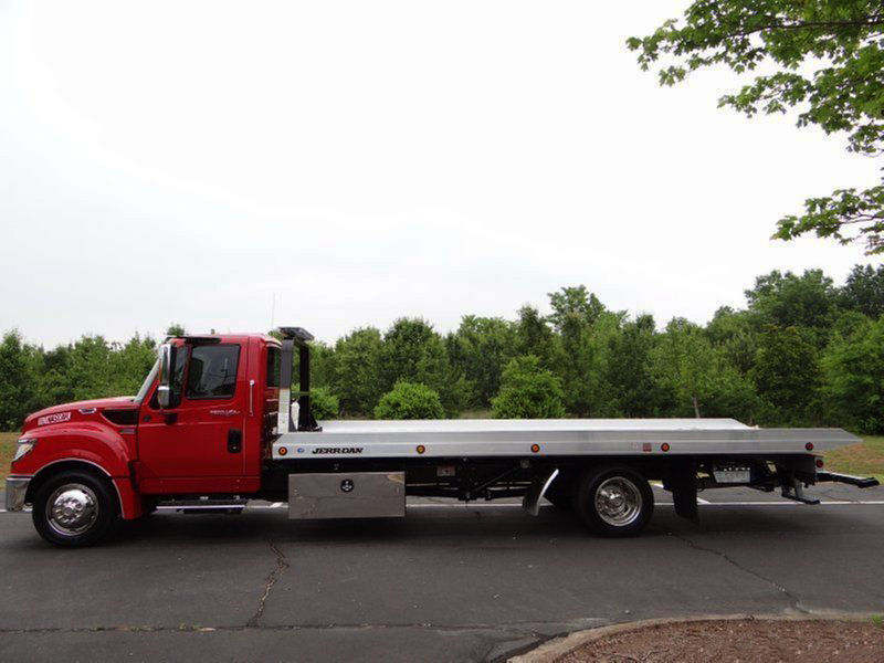 Heavy Hauling in Belle Isle FL 
      32812